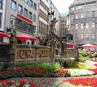 Heinzelmännchenbrunnen