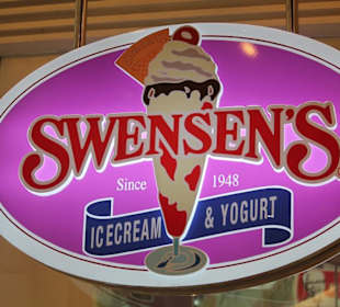 Super Eisgeschäft im Erdgeschoß