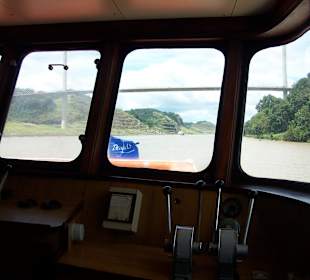 Blick vom Schiff auf den Kanal