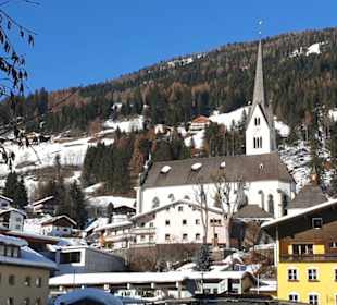 Blick auf die Pfarrkirche 