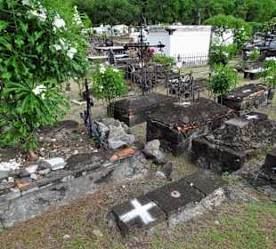 Rundgang über den alten Friedhof am Meer