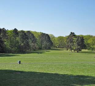 Rundgang durch den Prinz-Albrecht-Park