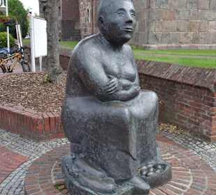 Impressionen vom Denkmal "Die Marktfrau"