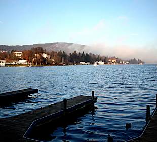 Am Ufer in Velden