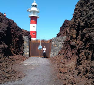 Nun ist ein Tor montiert