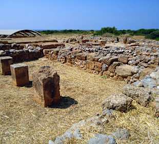Palác Malia - sousední Mali a archeologické vykopávky