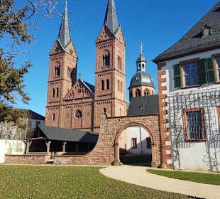 Einhard-Basilika St. Marcellinus und Petrus 