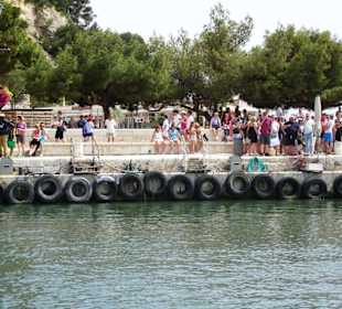 Die Anlegestelle der Ausflugsboote in Cassis