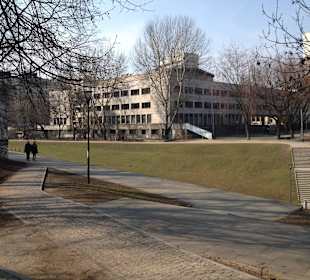 Widok na szkołę muzyczną