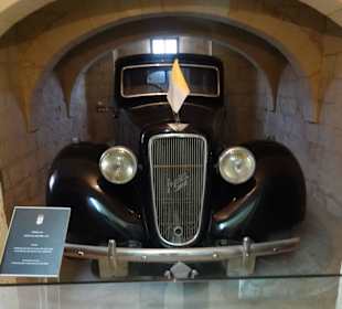 Ins Wignacourtmuseum im Anschluß der Katakomben