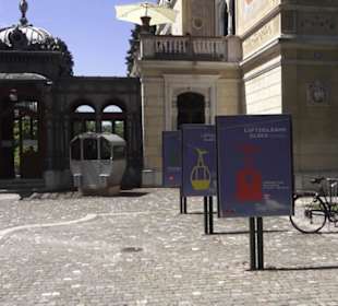 Heimatschutzzentrum in der Villa Patumbah