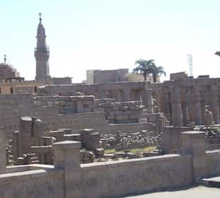 Ruiny świątyni amona- re w karnak