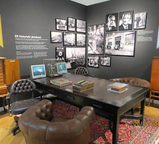 VOLVO Ausstellung Bürobild