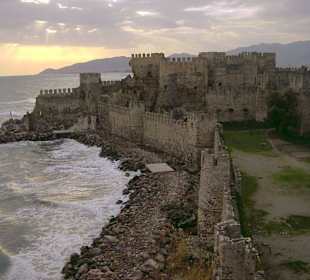 Mamura Kalesi ( Burg Anamur)