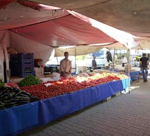 Basar Wochenmarkt