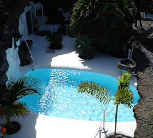 ...sein privater  Pool