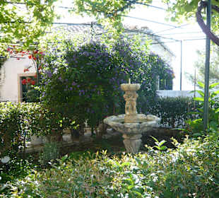 Auf Corfu Kloster Paleokastritsa besuchen!