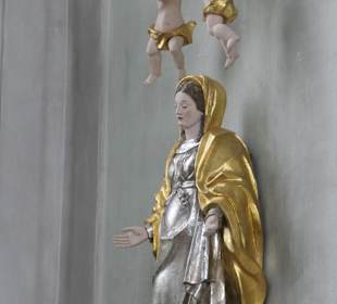 In der Kirche St. Michael und Johannes der Täufer