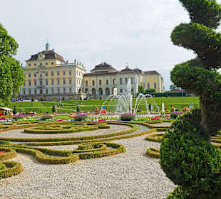 Das Residenzschloß mit dem BlüBa
