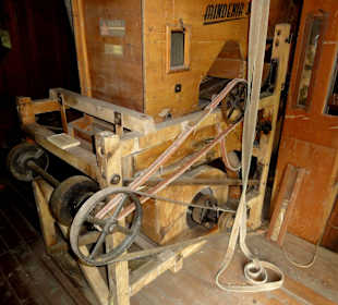 Rundgang durch die Stationen der alten Mühle