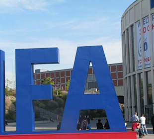 IFA-Logo am Eingang Süd