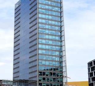 Bürogebäude an der Weser