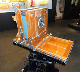 Exponate im Palais Mamming Museum