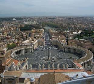 Ausblick von der Kuppel des Petersdoms