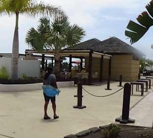 Einkaufsmeile im Hafen