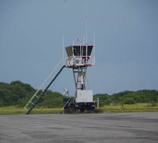 Flughafen und Tower Los Roques