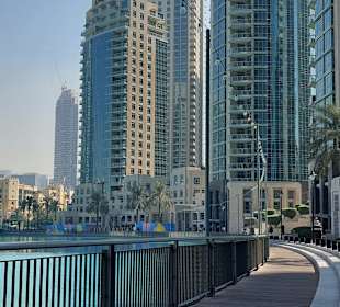 Dubai Fountain Boardwalk
