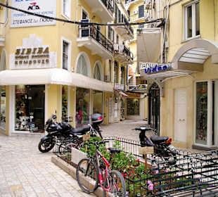 Korfu Stadt am Sonntag