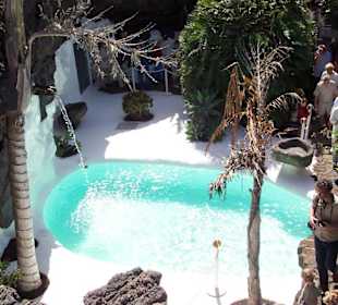 César Manrique der Pool