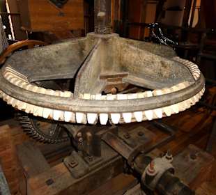 Rundgang durch die Mühle von Rönn