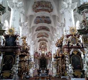 Katholische Stiftskirche St. Marien