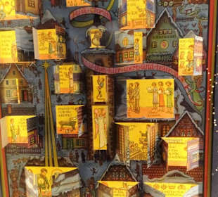 Historischer Adventskalender im Weihnachtsmuseum
