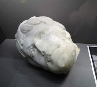 Der originale Kopf der Sissi-Statue