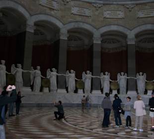 Die Befreiungshalle, von innen.