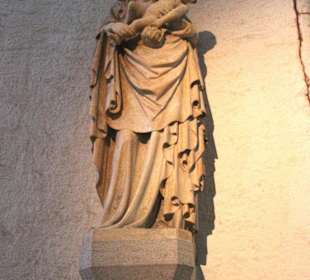 Muttergottes Statue