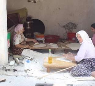 So wird lecker Fladenbrot gebacken