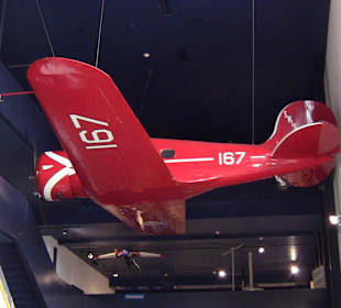 Eingang zur Flughalle