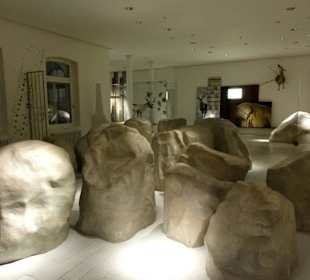 Urzeit-Gräber im Landesmuseum