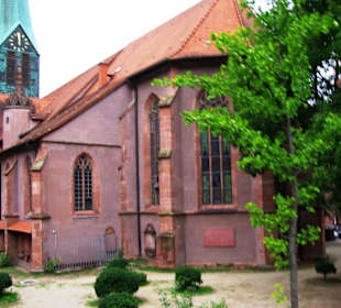 Kirche von hinten gesehen