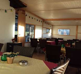 Beheitzter Winter-Raucherraum