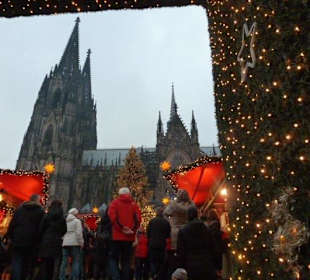 Weihnachtsmarkt am Kölner Dom