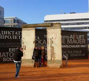 Checkpoint Charlie Museum