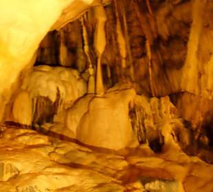 Tınaztepe Höhle - Toni Macaroni Tours
