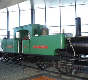 Lok im Foyer