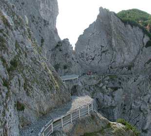 Aufstieg zum Eingang