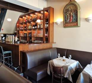 Blick in den Gastraum der Osteria Rustica
